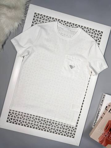 Футболка Prada