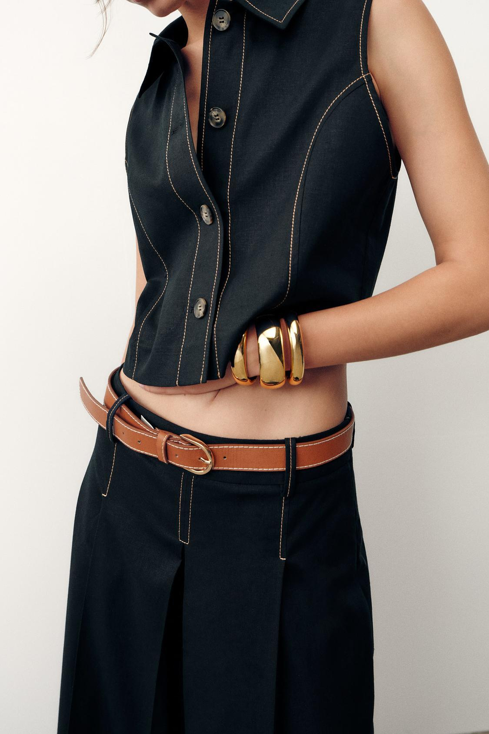 ZARA МЕТАЛЛИЧЕСКИЙ БРАСЛЕТ НЕПРАВИЛЬНОЙ ФОРМЫ, ЗОЛОТИСТЫЙ