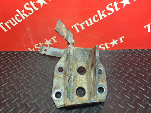 Кронштейн стойки стабилизатора заднего