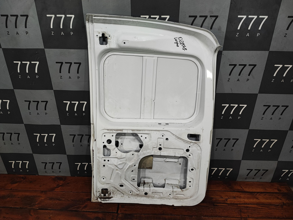 Дверь багажника левая Lada Largus 12-нв Б/У Оригинал 901010231R