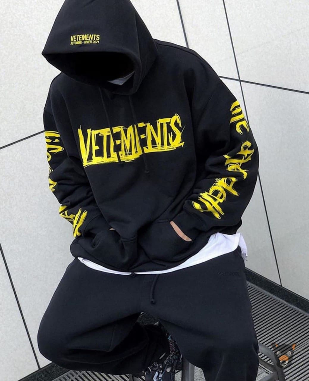 Худи Vetements "World Tour"