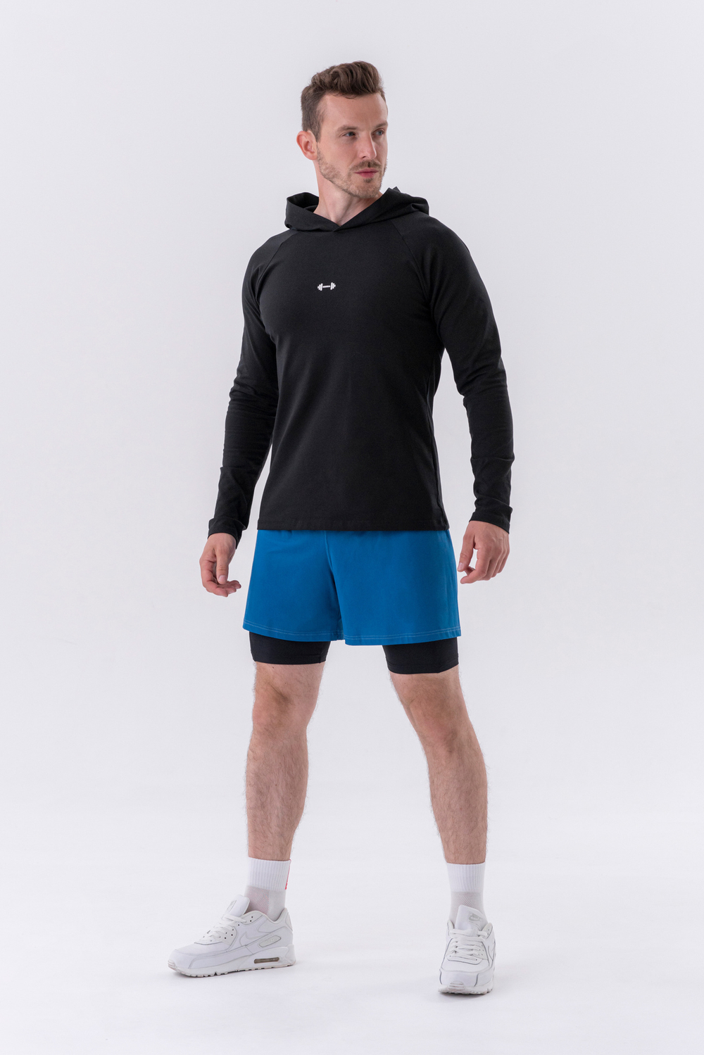 Кофта LONG-SLEEVE T-SHIRT WITH A HOODIE 330
Черная