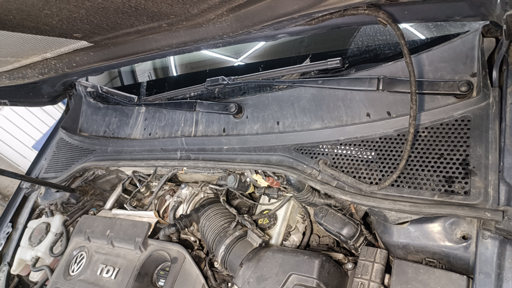 Распорка передних стоек (цельная) Volkswagen Passat B8 (ПОД ЗАКАЗ)