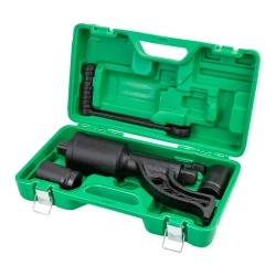 Набор инструмента: гайковерт ручной с редуктором в комплекте с головками RockForce RF-3411389