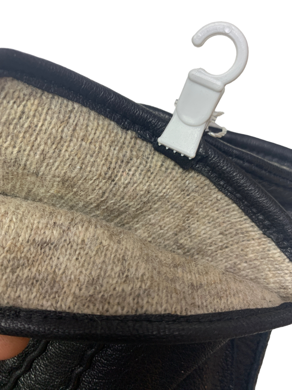 Регал.Перчатки.Мужские.Материал верха: Кожа оленя высокого качества.Наружний шов.Сенсорные.Подклад: Трикотаж-шерсть. В упаковке 10 шт.