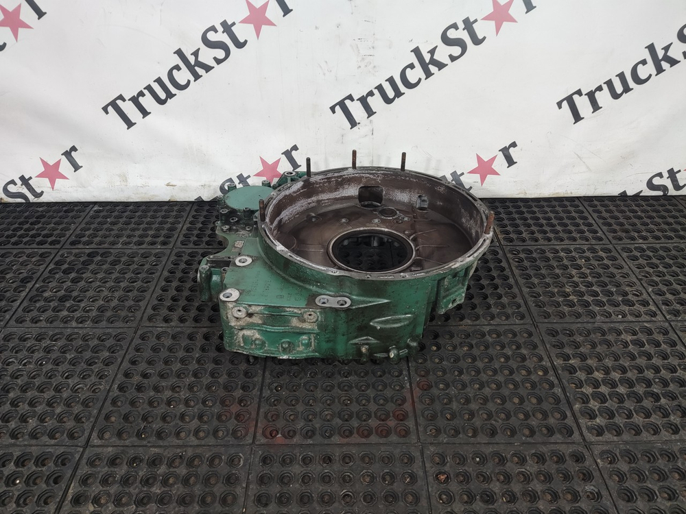 Кожух маховика