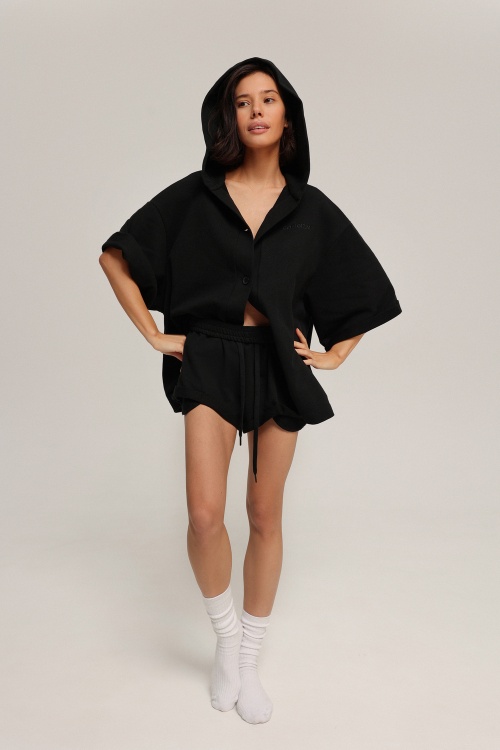 Шорты с отворотами