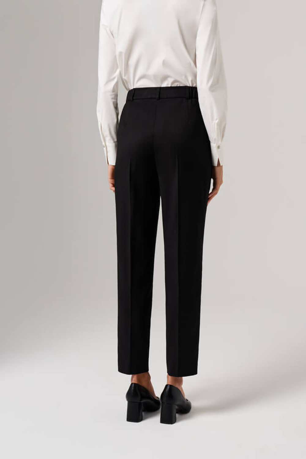 31102 Брюки женские (черный)