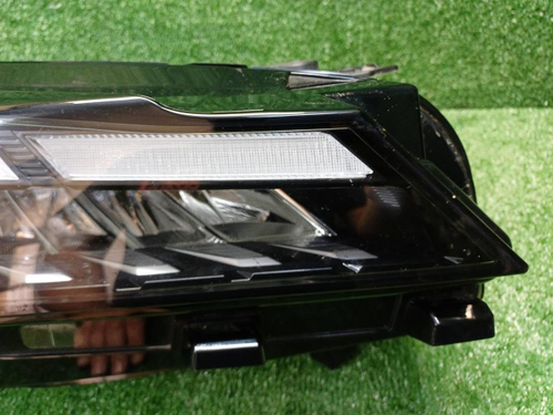 Фара правая Geely Coolray (2023-н.в.) LED