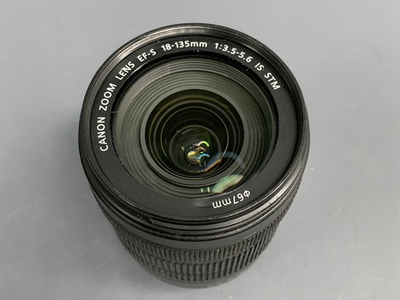 Canon EF-S 18-135mm 3.5-5.6 IS STM