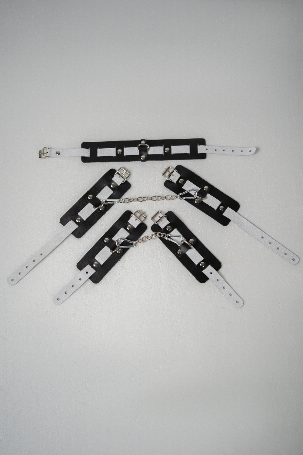 Crazy Handmade - Набор из черной кожи с белыми вставками