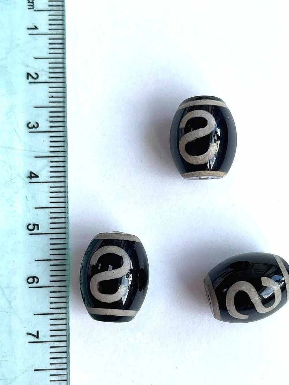 дзи-дкм ДЗИ «Денежный крючок» 15*12мм