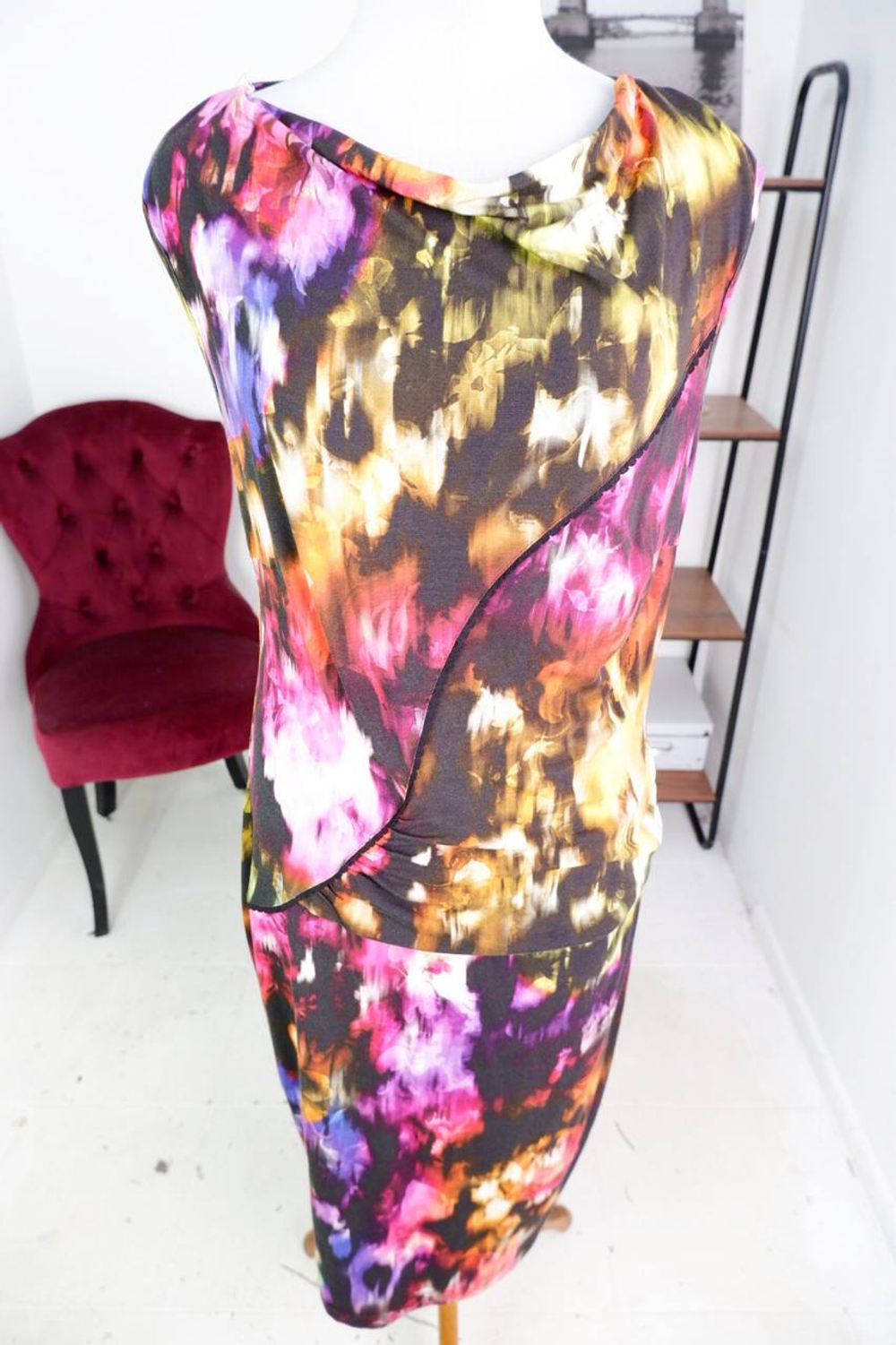 Платье обтягивающего кроя, визуально 48/50 размер