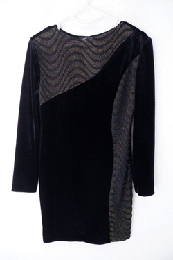 Платье стильное 42/44 размер