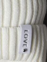 Шапка для девочки на осень