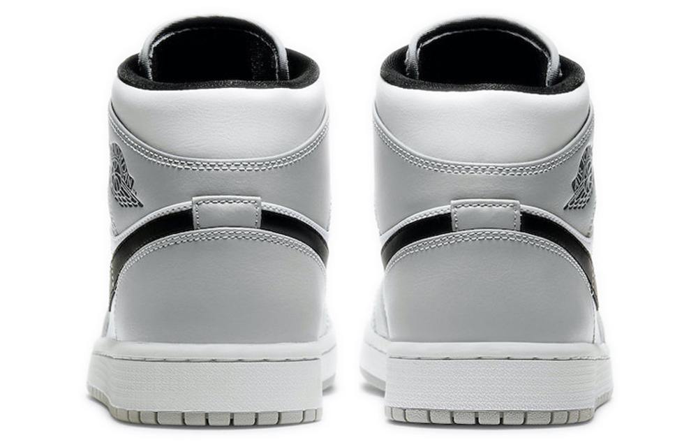 Кроссовки Jordan Air Jordan 1 Mid 'Light Smoke Grey' 'Dior'