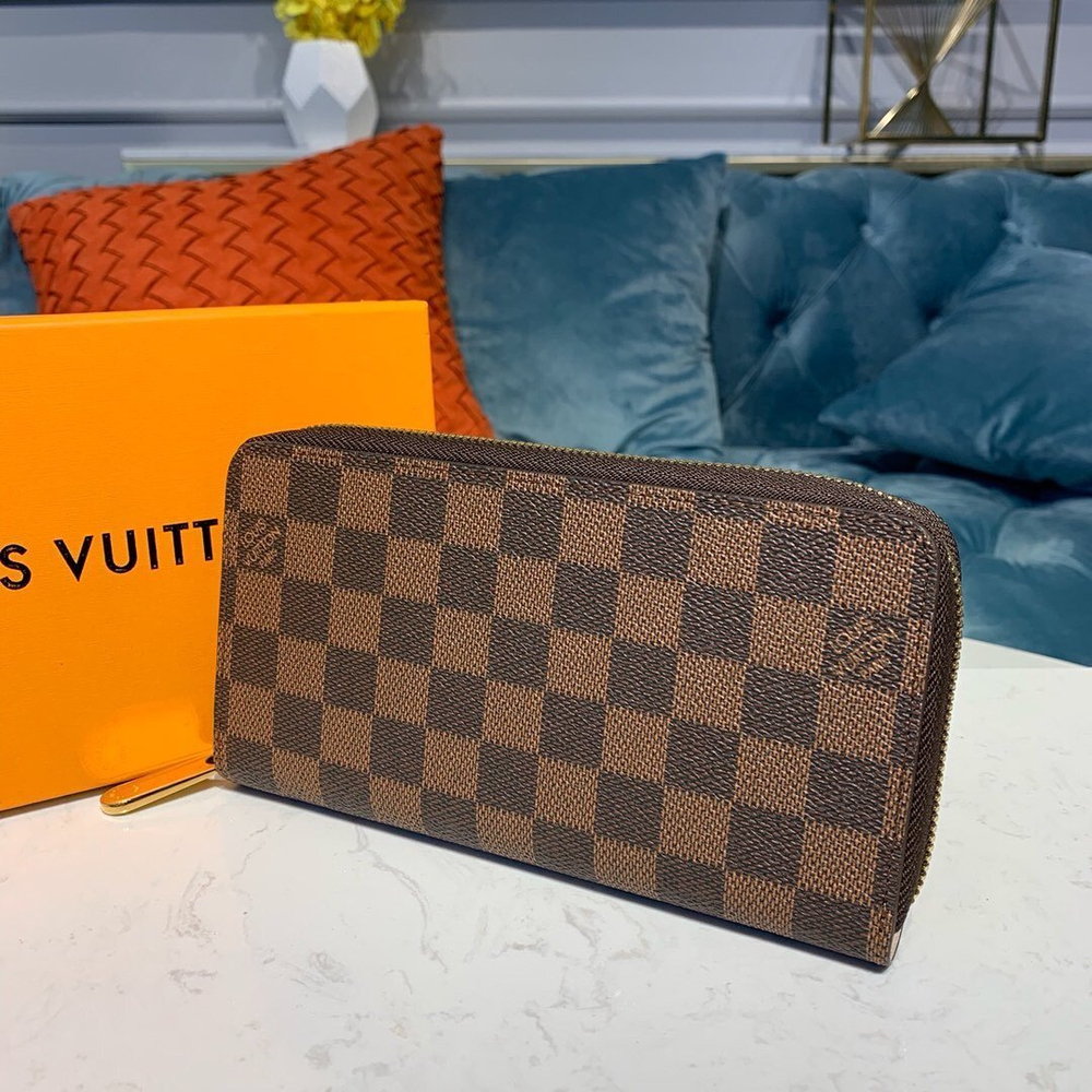Louis Vuitton Zippy Wallet