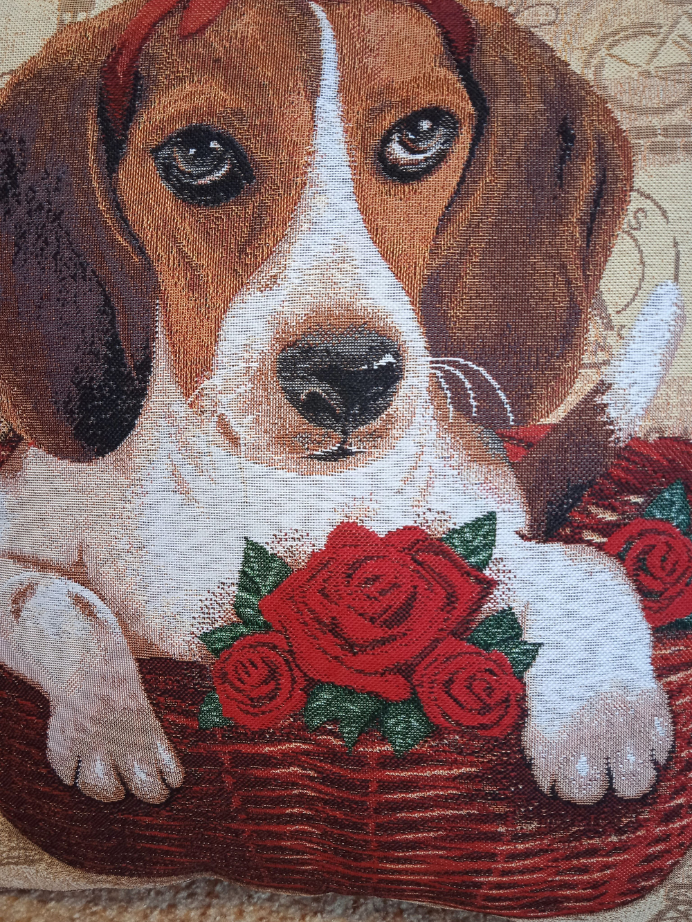 Декоративный гобеленовый чехол для интерьерной подушки Малышка Бигль 47х47