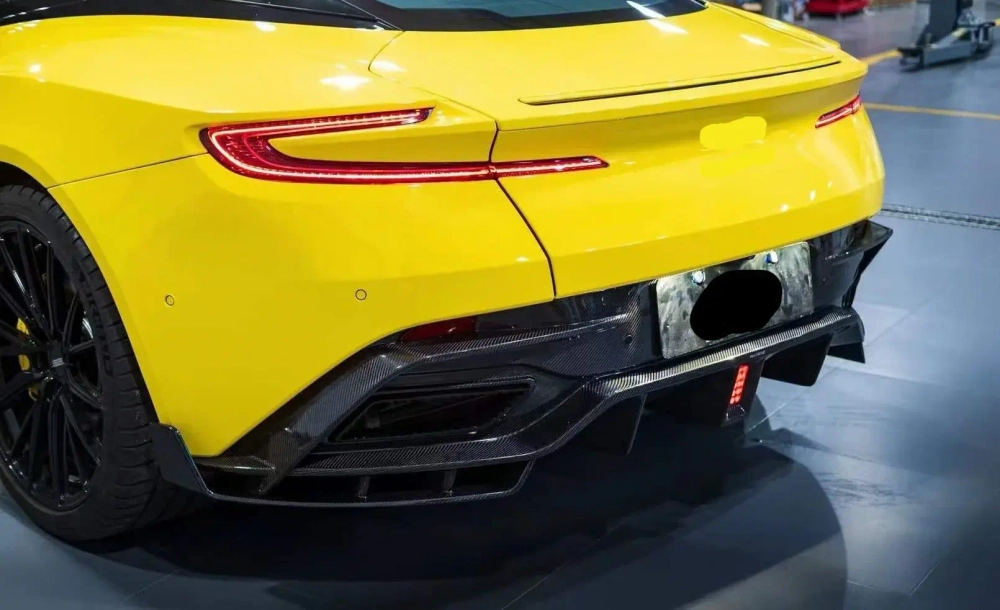 Карбоновый обвес для ASTON MARTIN DB11 2016+ Астон Мартин Аэродинамический обвес