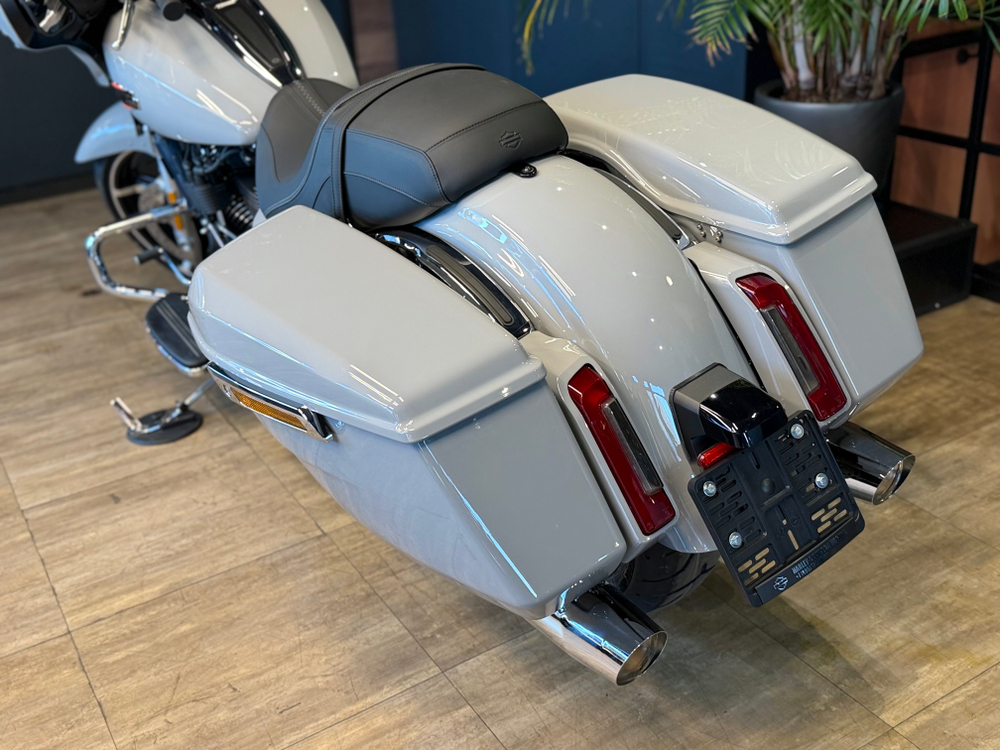 STREET GLIDE SPECIAL, 2024 BILLIARD GRAY/chrome