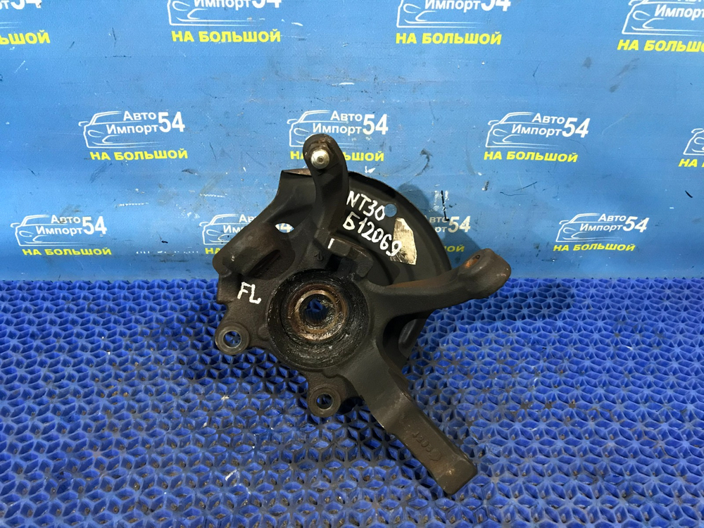 Ступица передняя левая NISSAN X-TRAIL 2000-2007