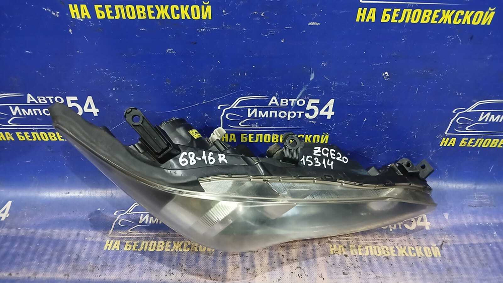 Фара передняя правая TOYOTA WISH 2009-2012