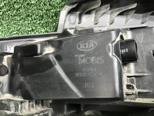 Битая Фара правая Kia K5 (2019-2023) LED