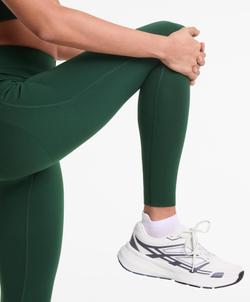 OYSHO Компрессионные легинсы Compressive Raise Up длиной 65 см до щиколотки, зеленый