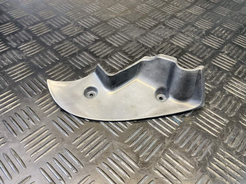 Пластик внутренний Yamaha TDM850 RN03J 053965