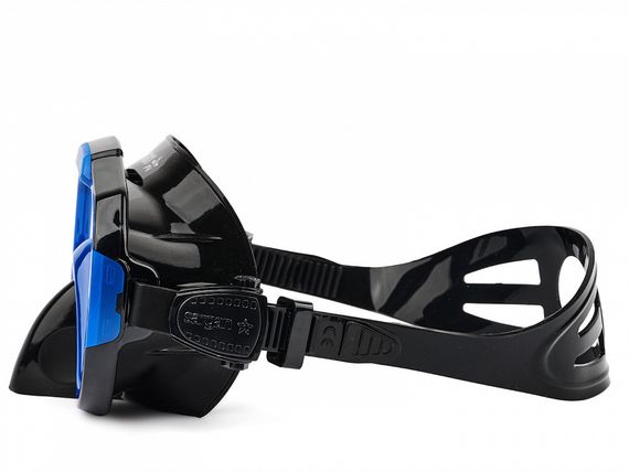 Маска Sargan Дайва черный/синий