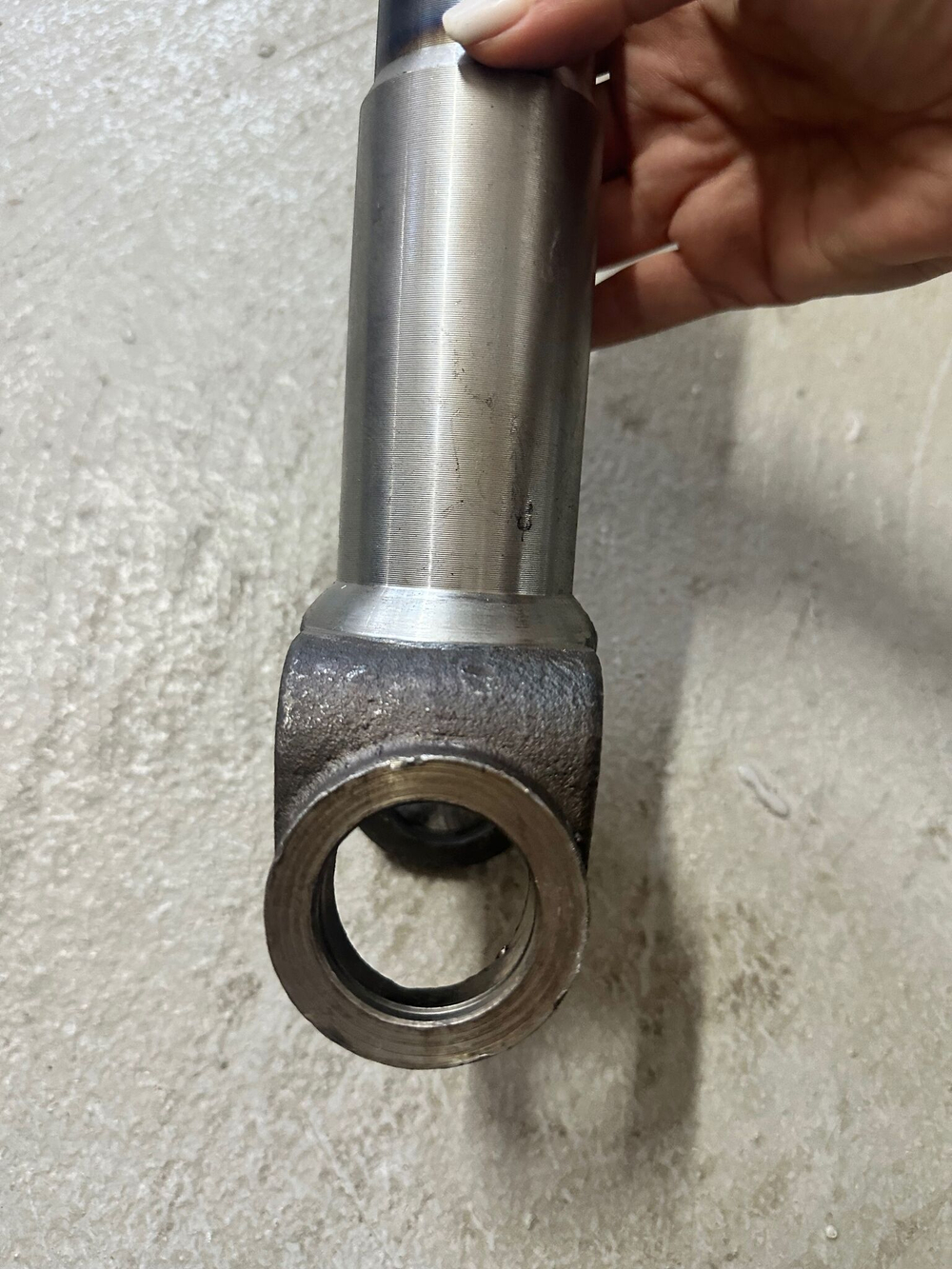 Вилка длинная поворотного шарнира (Т40А-2303001)