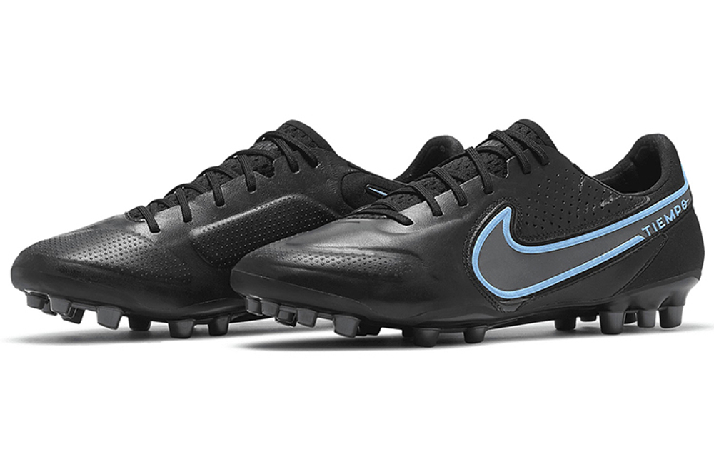 Кроссовки Nike Legend Essential