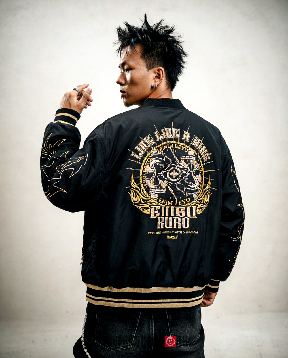 Бомбер Evisu Kuro