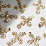 Подвеска с бейлом "Крест", хрустальный жемчуг, фианиты, 39*27,5мм, позолота