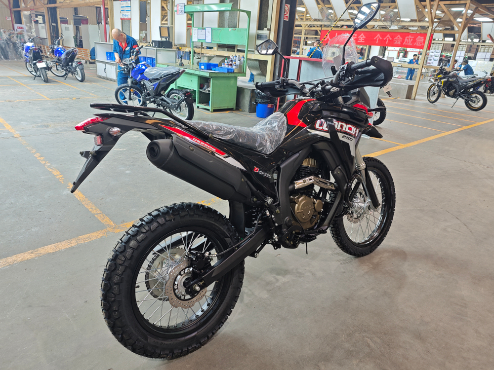 Мотоцикл Loncin DS250 Rally