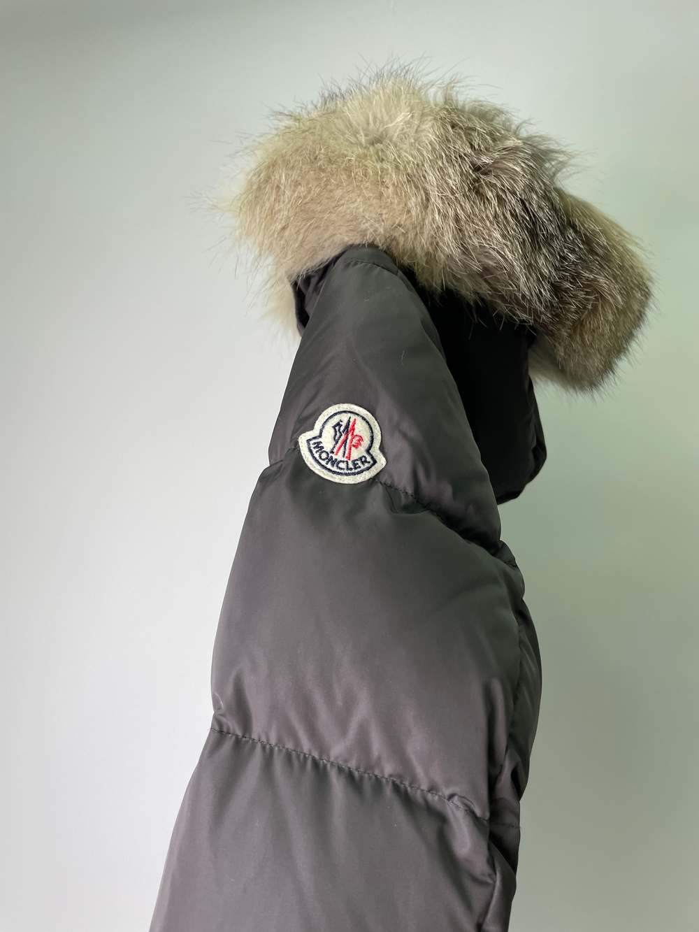 Пуховик Moncler