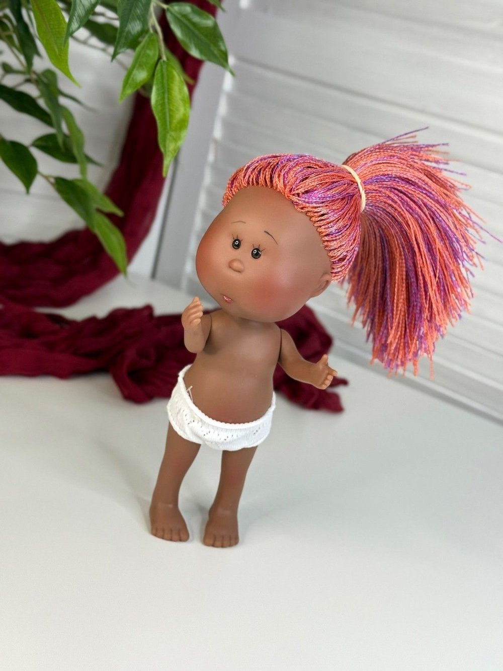 Кукла Nines виниловая 23см Little Mia без одежды (3199WN5A2)