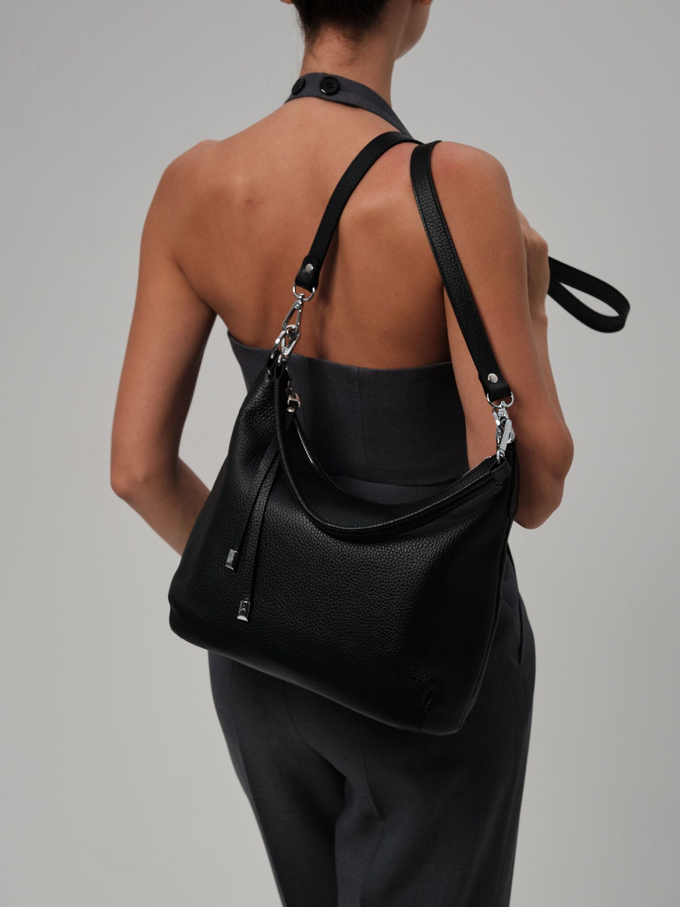 Сумка кожаная на плечо черная