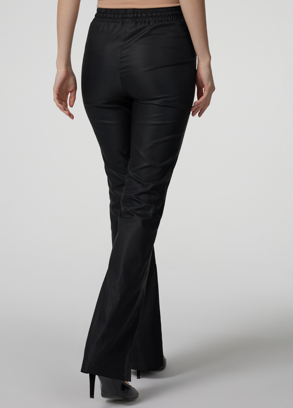 Брюки-клеш с разрезом