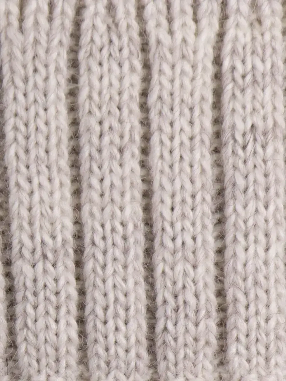 Шапка для девочки осенняя и снуд вязаные