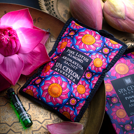 Ароматическое саше "РОЗОВЫЙ ЛОТОС И МИНДАЛЬ" (45g)