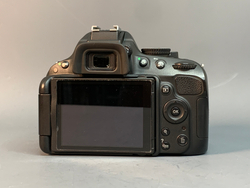 Nikon D5100 Kit 18-55mm 3.5-5.6G VR 331 кадров