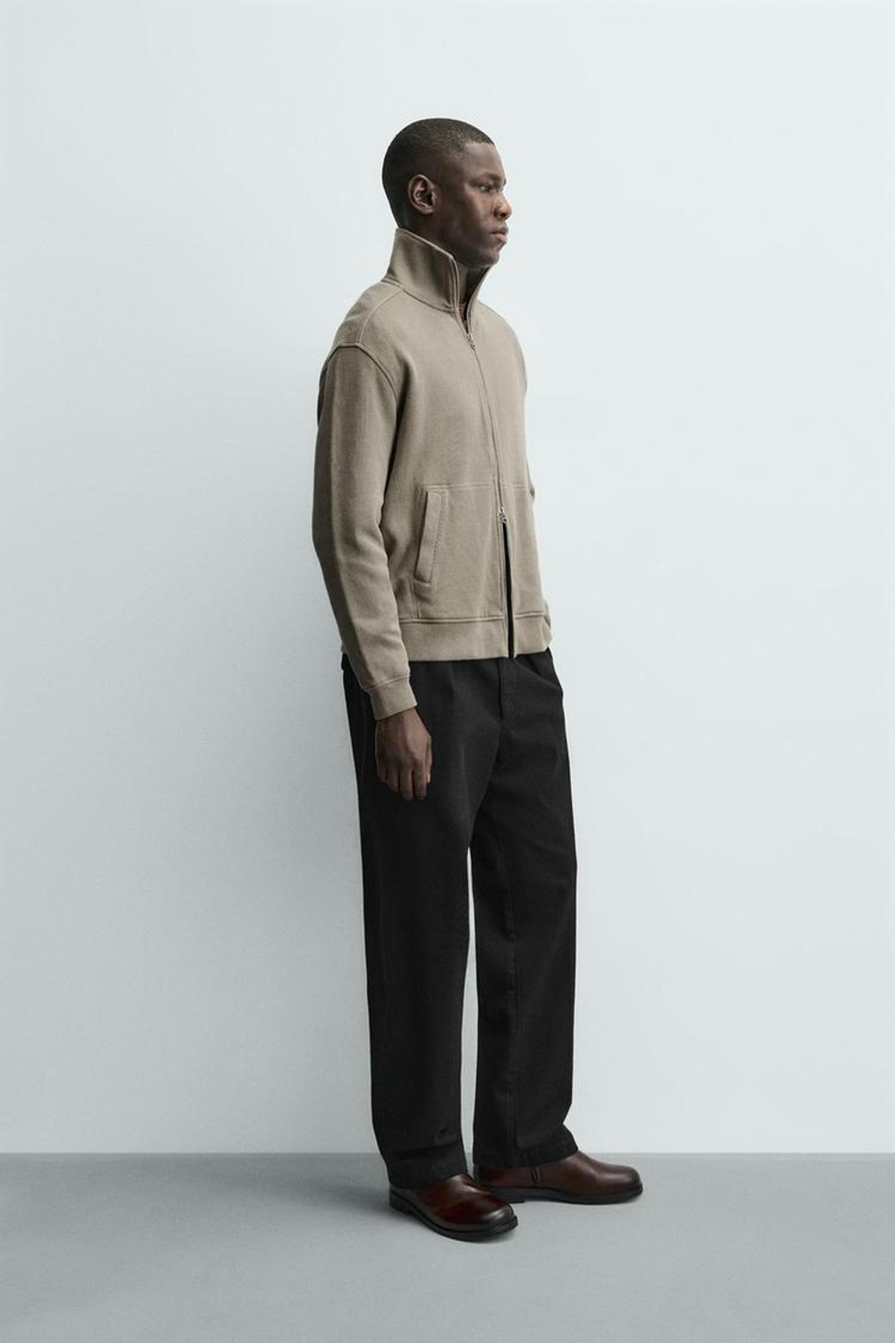 ZARA ТОЛСТОВКА В РУБЧИК ИЗ ТКАНИ ИНТЕРЛОК, БЕЖЕВЫЙ