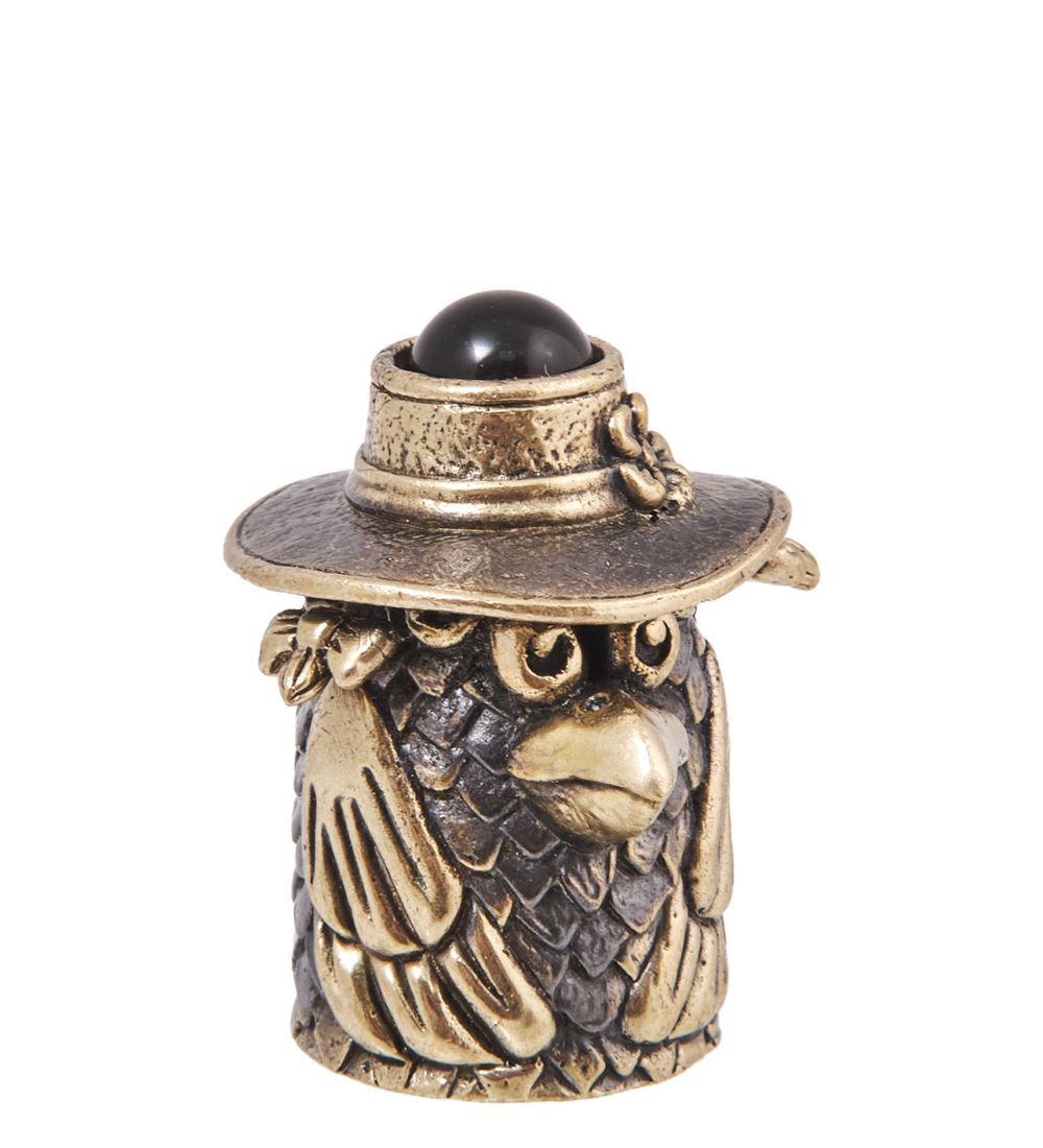 AM-4131 Наперсток «Ворона Марфуша» (латунь, янтарь)