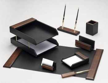 Набор настольный Good Sunrise 8 предметов ореховое дерево (T8G-1A)