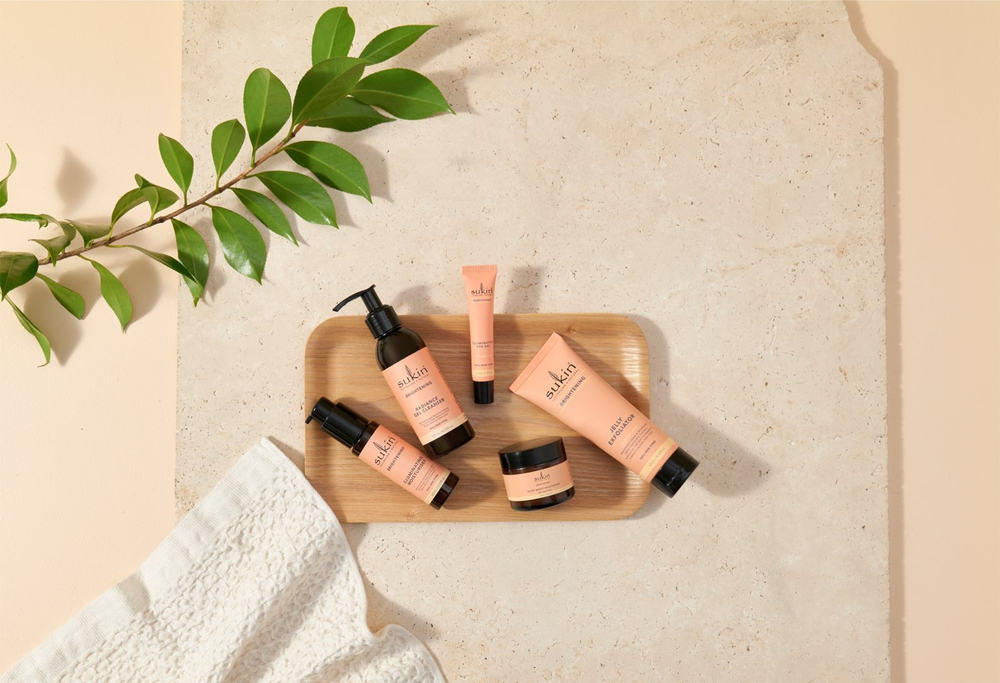Sukin Brightening - очищающий гель для лица с увлажняющим эффектом /   125  ml  / GTIN 9327693010125