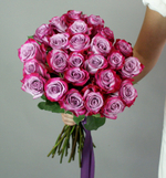 Розы фиолетовые Эквадор 25 штук, "Дип Пёрпл" 49 см под ленту