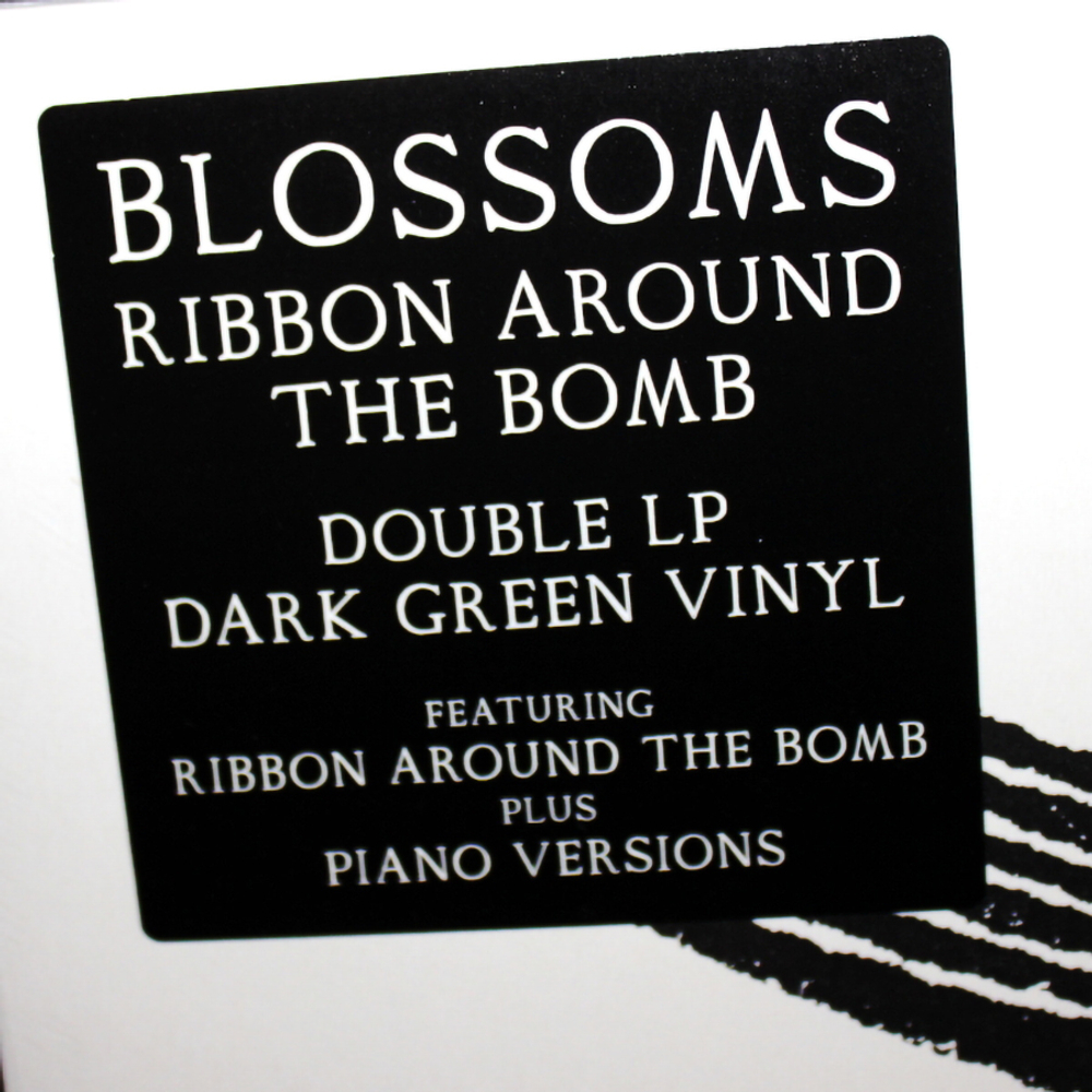 Blossoms / Ribbon Around the Bomb (Coloured Vinyl)(2LP)