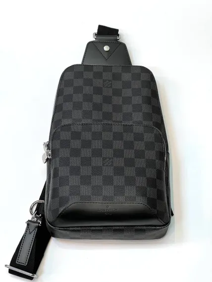 Сумка-слинг Louis Vuitton Avenue LV канва Damier Graphite