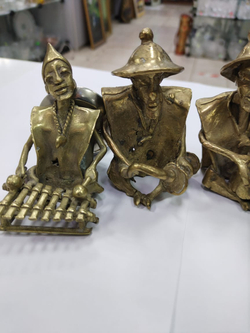 Китайские музыканты. бронза